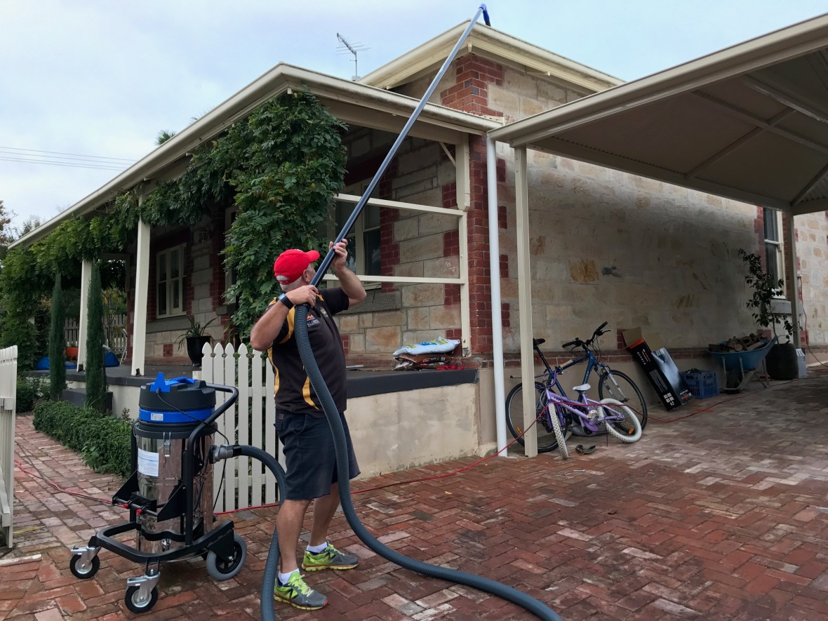 Gutter Cleaning Woodside before and after
